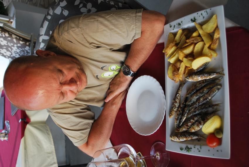 Sardinen vom Grill, Restaurant Paradiso, Jelsa, Insel Hvar, Kroatien