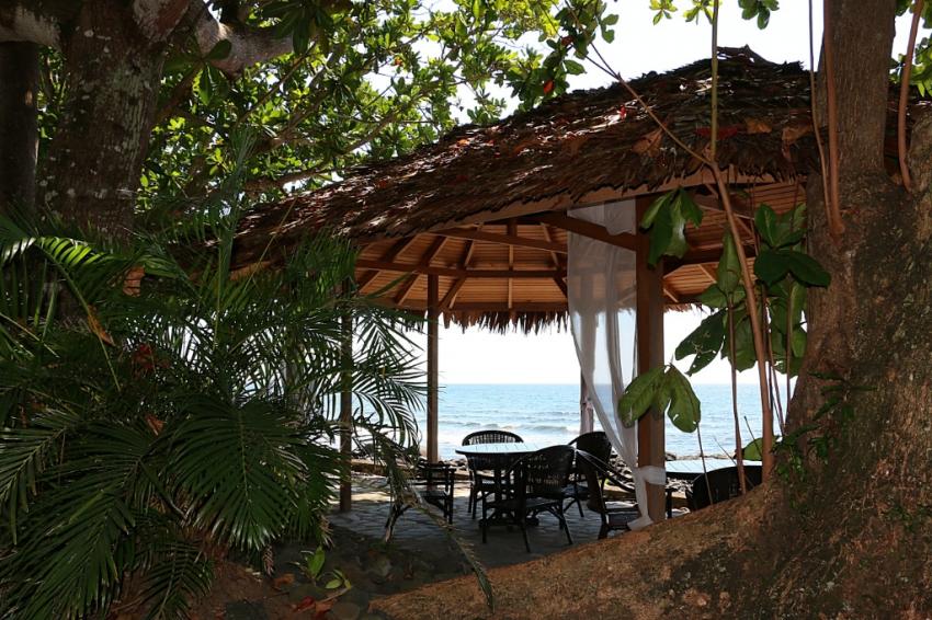 Mapia Resort, Celebes Divers Sulawesi - Onong Resort, Mapia Resort, Kuda Laut Boutique Dive Resort, Indonesien, Sulawesi