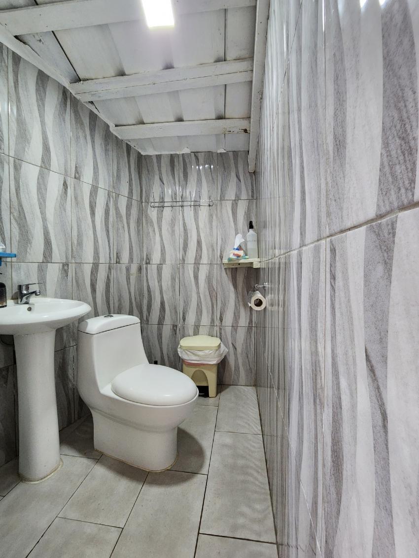 Bath room, Divecenter Merlin, Sosua, Dominikanische Republik