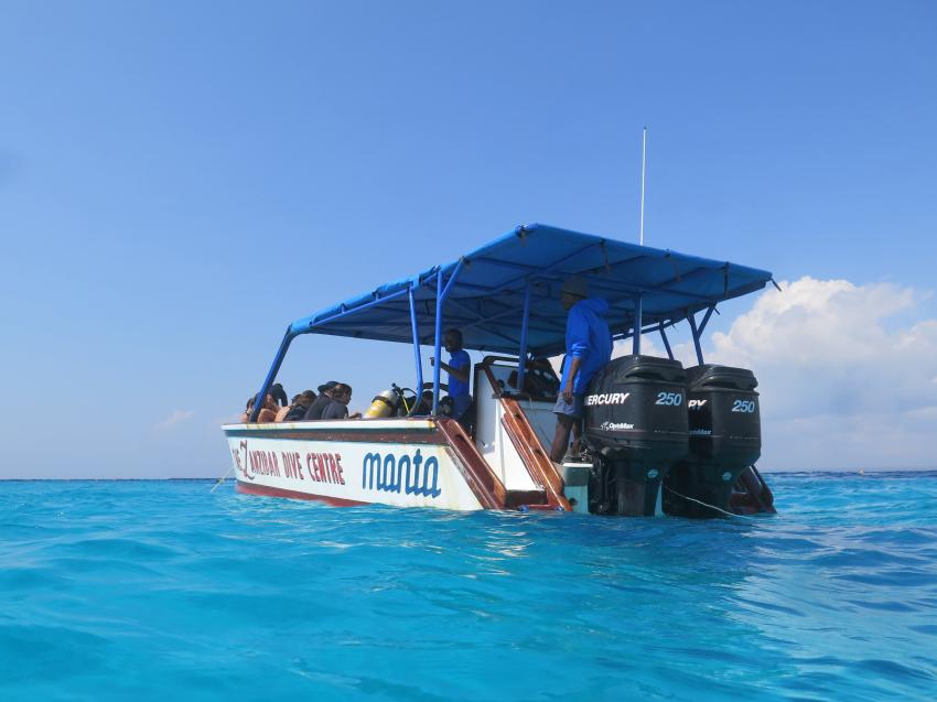 Speed-Boot Manta, One Ocean Zanzibar (Ostküste-Kiwengwa), Tansania