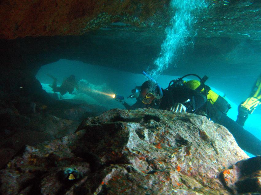Teneriffa Playa San Juan - Guidos Bubble Club, Teneriffa,Spanien,Höhle,niedrig,eng,leuchten