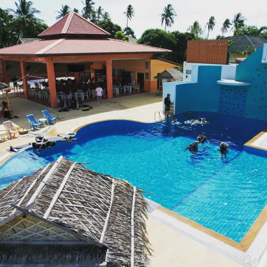 Training Pool , Thailand Divers, Thailand, Andamanensee