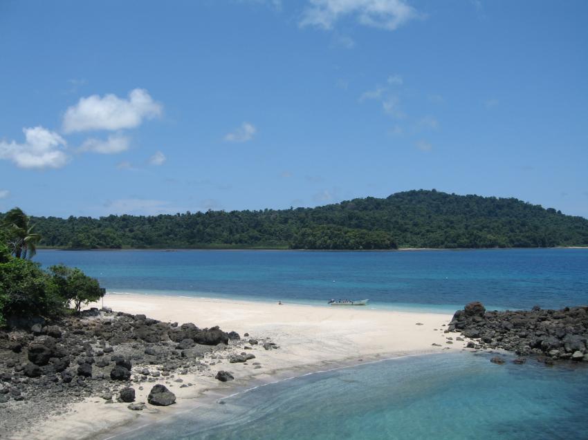 Granito de Oro, beach, sandbeach, Strand in Coiba, Scuba Coiba, Santa Catalina, Panama