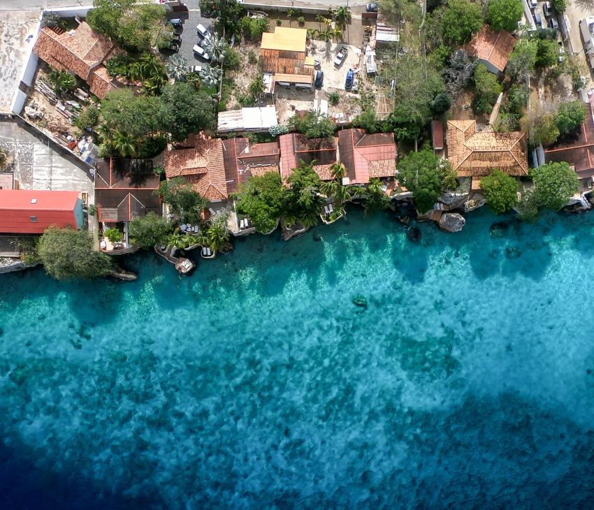 Die Ferienhausanalage von oben, Curacao Divers (Sun Reef Village), Sint Michiel, Niederländische Antillen, Curaçao